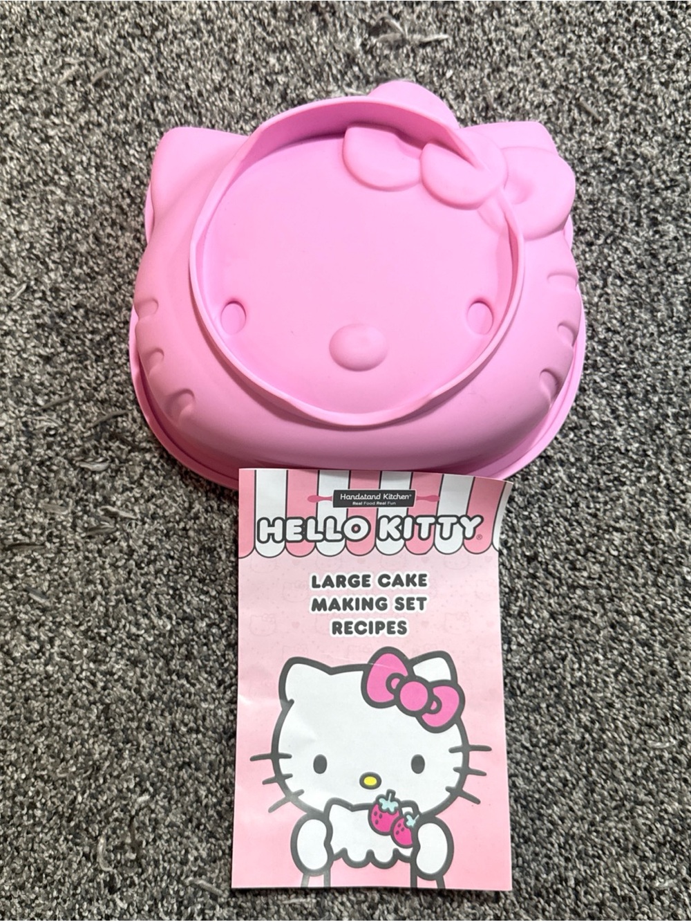 HandStand Silicone Sanrio Hello Kitty Cake Jello Dessert Mold Pink